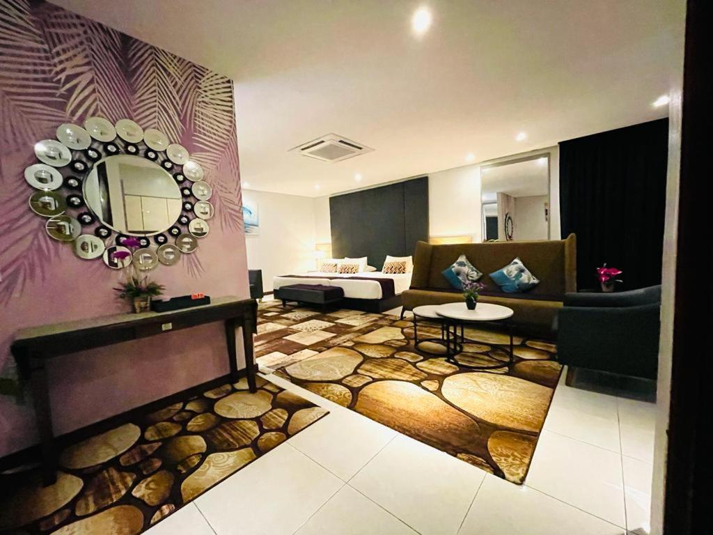 Villa Abadi Resort Pantai Cenang  Eksteriør bilde